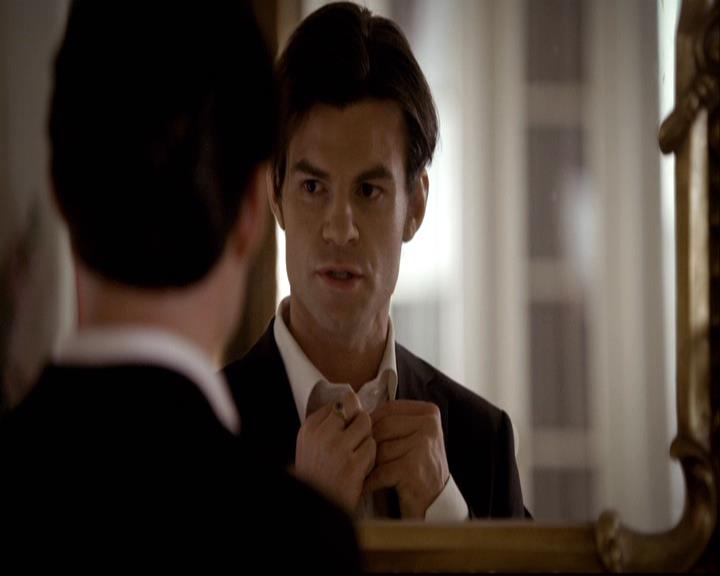 VampireDiariesWorld-dot-org_2x19Klaus0823.jpg