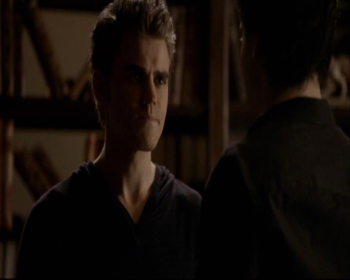 VampireDiariesWorld-dot-org_2x19Klaus1990.jpg