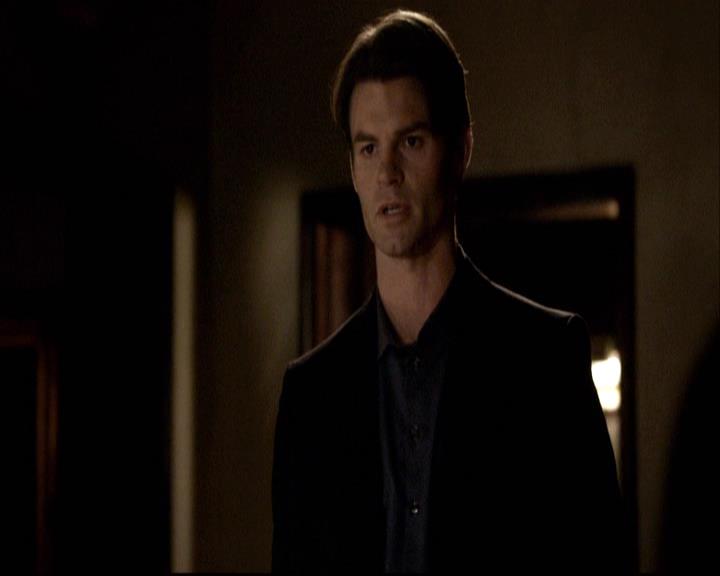 VampireDiariesWorld-dot-org_2x20TheLastDay0116.jpg