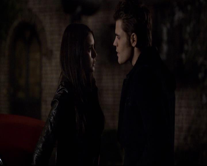 VampireDiariesWorld-dot-org_2x20TheLastDay1770.jpg