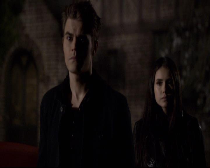 VampireDiariesWorld-dot-org_2x20TheLastDay1785.jpg