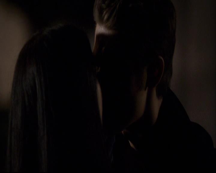 VampireDiariesWorld-dot-org_2x20TheLastDay1834.jpg