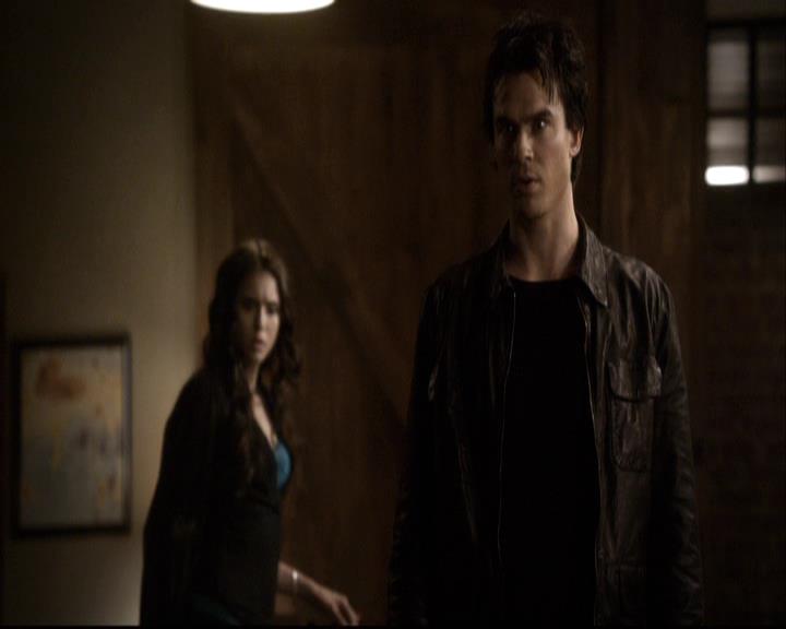 VampireDiariesWorld-dot-org_2x20TheLastDay1993.jpg