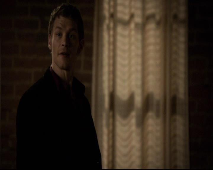 VampireDiariesWorld-dot-org_2x20TheLastDay2043.jpg