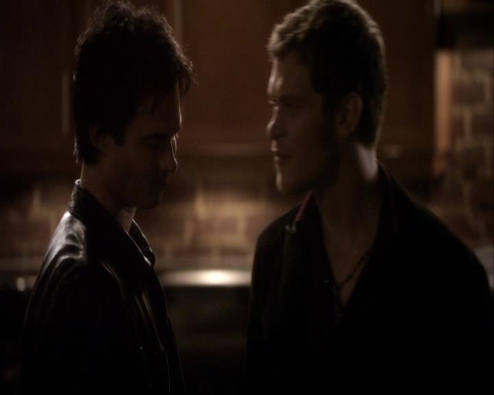 VampireDiariesWorld-dot-org_2x20TheLastDay2083.jpg