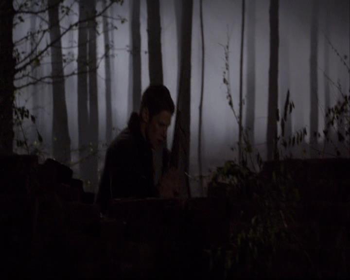 VampireDiariesWorld-dot-org_2x20TheLastDay2108.jpg