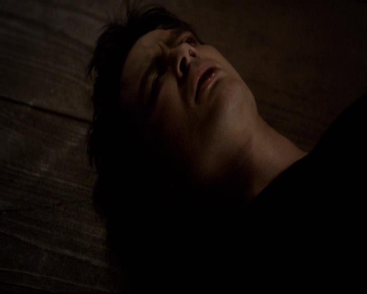 VampireDiariesWorld-dot-org_2x20TheLastDay2159.jpg