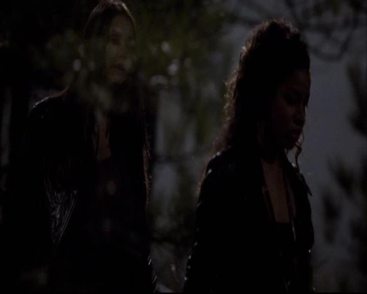 VampireDiariesWorld-dot-org_2x20TheLastDay2185.jpg