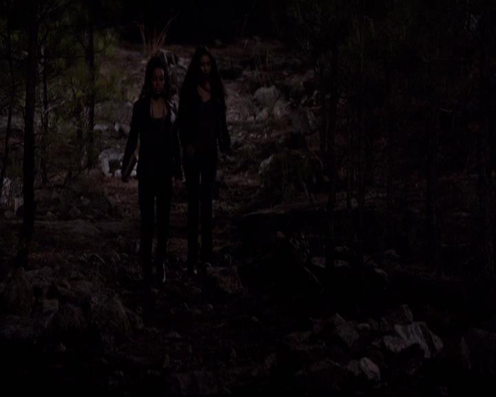 VampireDiariesWorld-dot-org_2x20TheLastDay2196.jpg