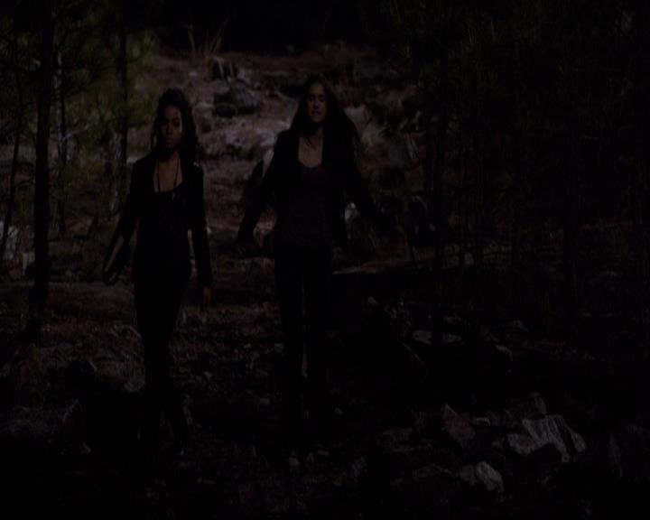 VampireDiariesWorld-dot-org_2x20TheLastDay2199.jpg