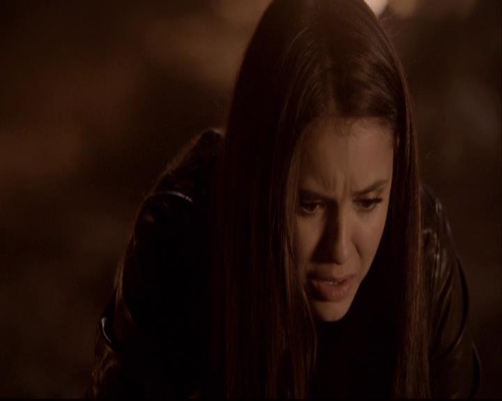 VampireDiariesWorld-dot-org_2x20TheLastDay2225.jpg