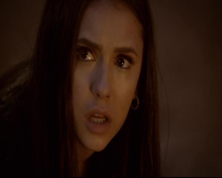 VampireDiariesWorld-dot-org_2x20TheLastDay2240.jpg