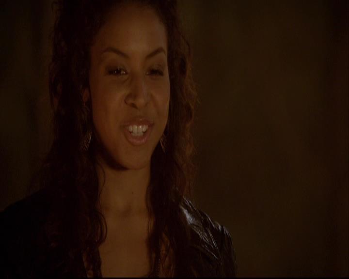 VampireDiariesWorld-dot-org_2x20TheLastDay2241.jpg VampireDiariesWorld-dot-org_2x20TheLastDay2241.jpg