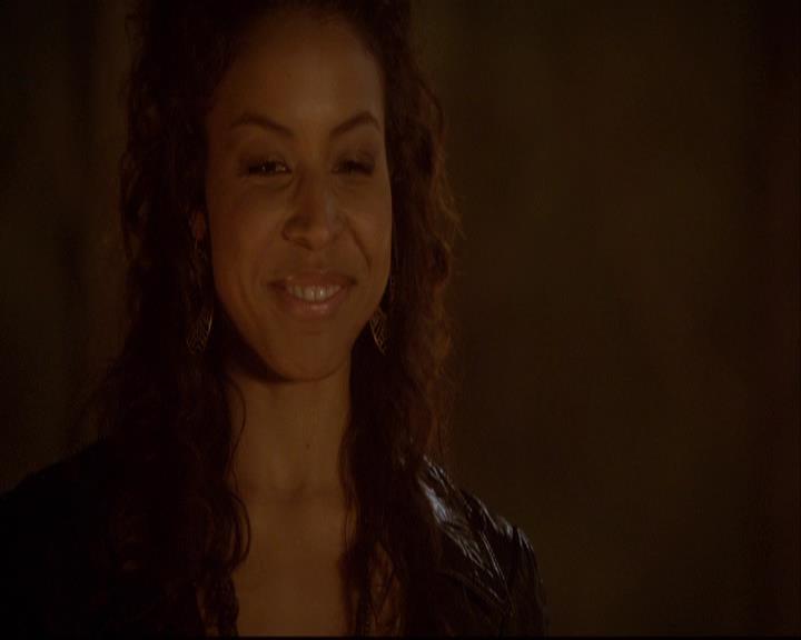 VampireDiariesWorld-dot-org_2x20TheLastDay2242.jpg