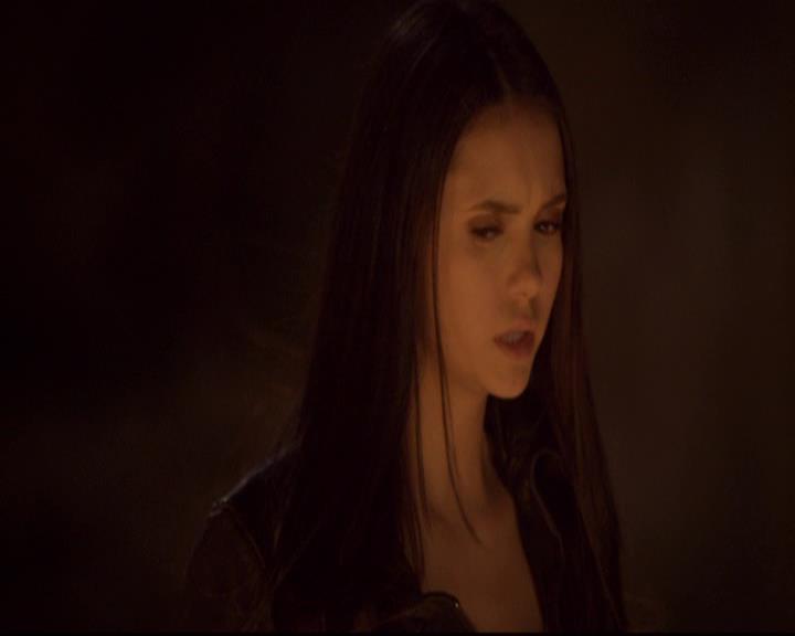 VampireDiariesWorld-dot-org_2x21TheSunAlsoRises0528.jpg