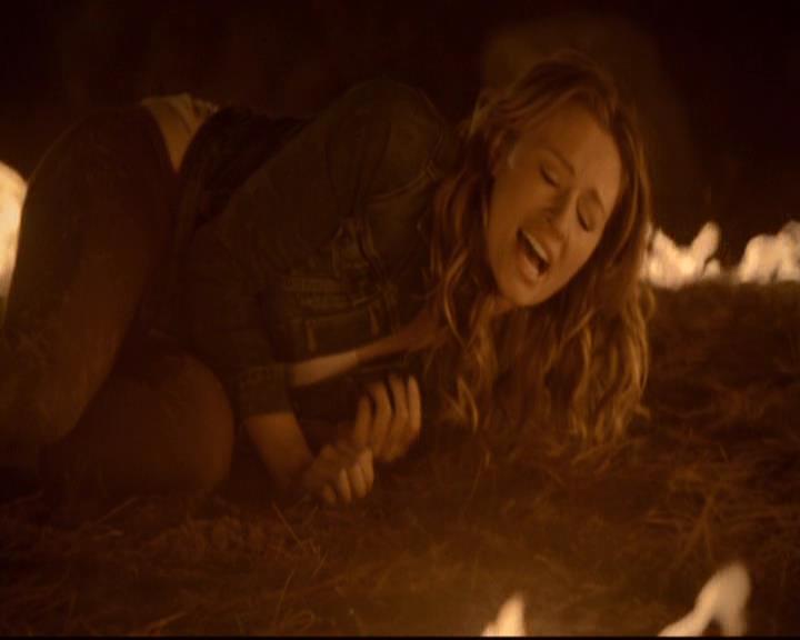 VampireDiariesWorld-dot-org_2x21TheSunAlsoRises0538.jpg