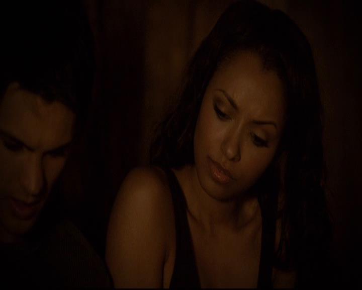 VampireDiariesWorld-dot-org_2x21TheSunAlsoRises0591.jpg