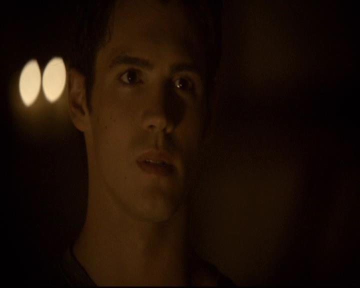 VampireDiariesWorld-dot-org_2x21TheSunAlsoRises0626.jpg