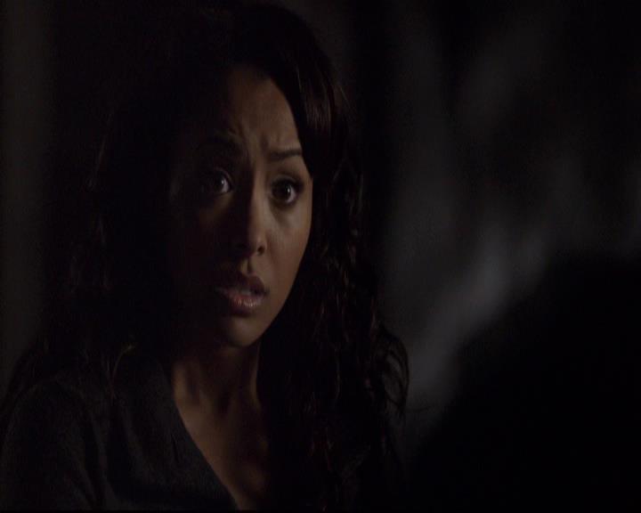 VampireDiariesWorld-dot-org_2x21TheSunAlsoRises0634.jpg