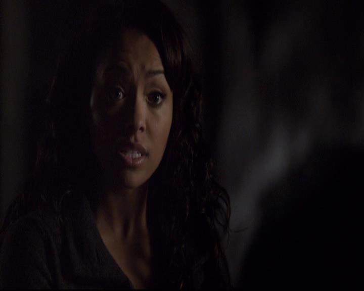 VampireDiariesWorld-dot-org_2x21TheSunAlsoRises0636.jpg