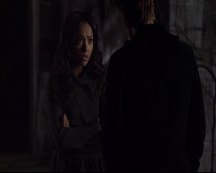 VampireDiariesWorld-dot-org_2x21TheSunAlsoRises0653.jpg