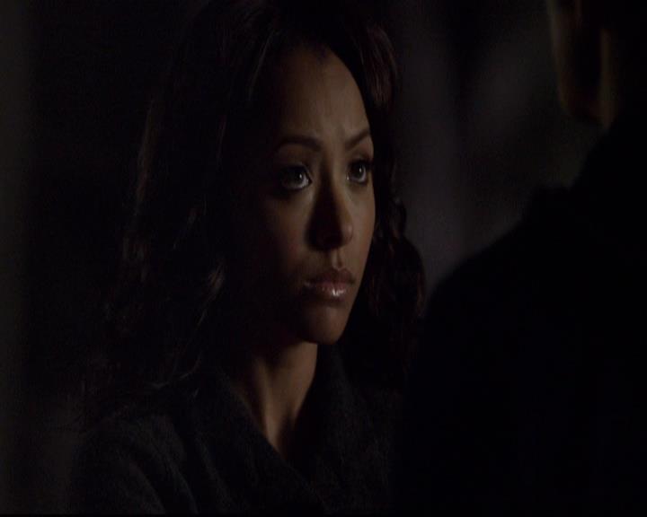 VampireDiariesWorld-dot-org_2x21TheSunAlsoRises0656.jpg