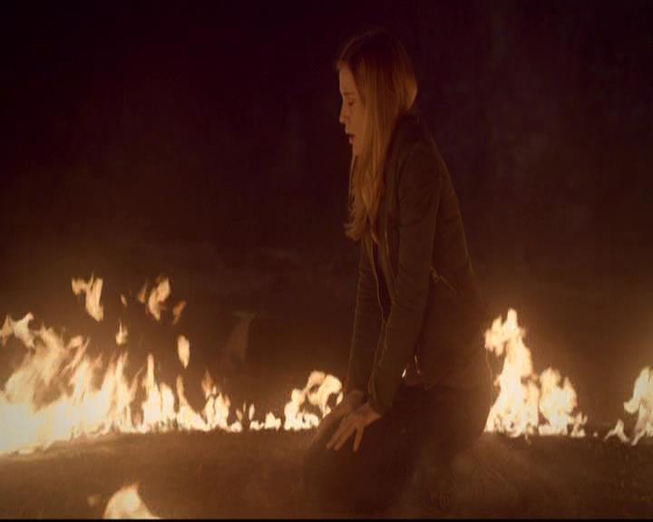 VampireDiariesWorld-dot-org_2x21TheSunAlsoRises0670.jpg