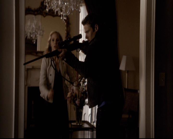 VampireDiariesWorld-dot-org_2x21TheSunAlsoRises0765.jpg