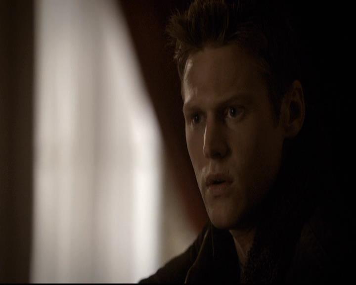 VampireDiariesWorld-dot-org_2x21TheSunAlsoRises0767.jpg