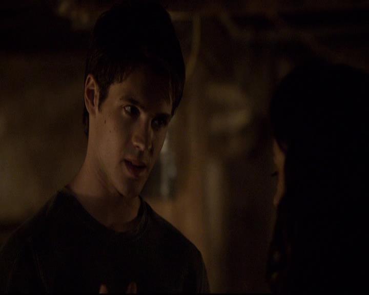 VampireDiariesWorld-dot-org_2x21TheSunAlsoRises1205.jpg