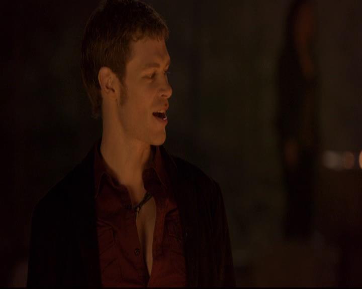 VampireDiariesWorld-dot-org_2x21TheSunAlsoRises1302.jpg