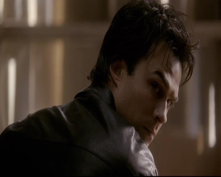 VampireDiariesWorld-dot-org_2x21TheSunAlsoRises1754.jpg