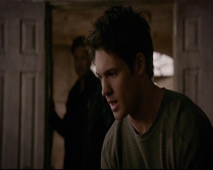 VampireDiariesWorld-dot-org_2x21TheSunAlsoRises1795.jpg