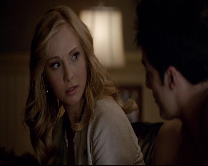 VampireDiariesWorld-dot-org_2x21TheSunAlsoRises1857.jpg