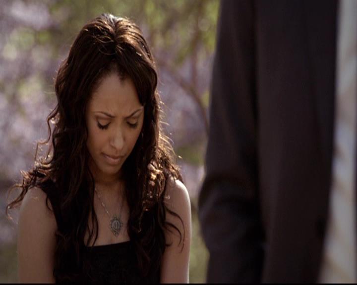 VampireDiariesWorld-dot-org_2x21TheSunAlsoRises2112.jpg