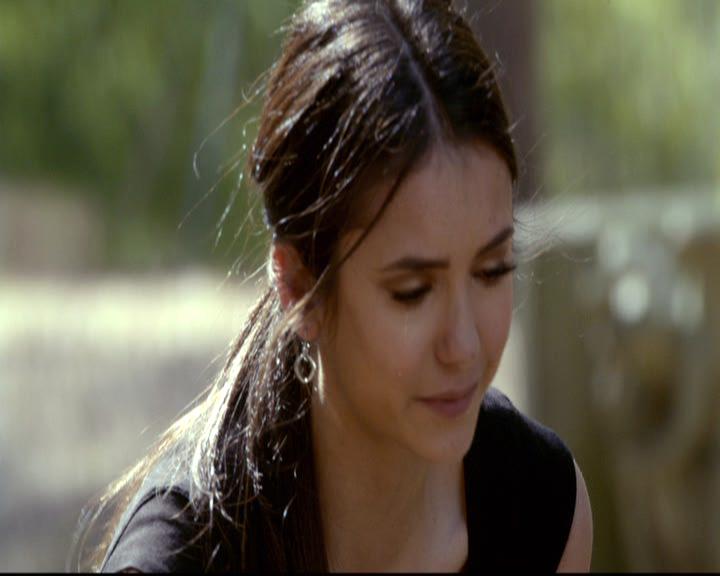 VampireDiariesWorld-dot-org_2x21TheSunAlsoRises2114.jpg