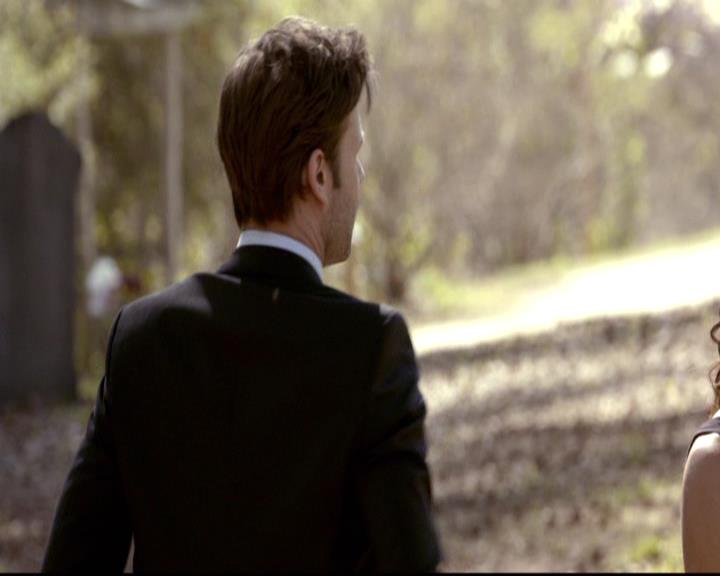 VampireDiariesWorld-dot-org_2x21TheSunAlsoRises2161.jpg