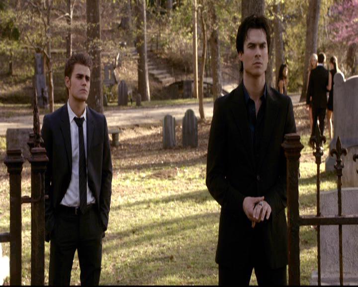 VampireDiariesWorld-dot-org_2x21TheSunAlsoRises2177.jpg