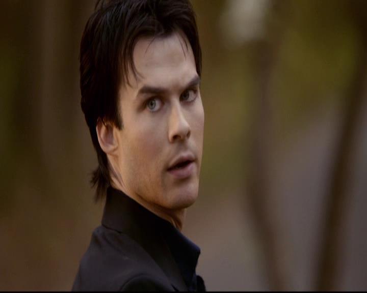 VampireDiariesWorld-dot-org_2x21TheSunAlsoRises2192.jpg