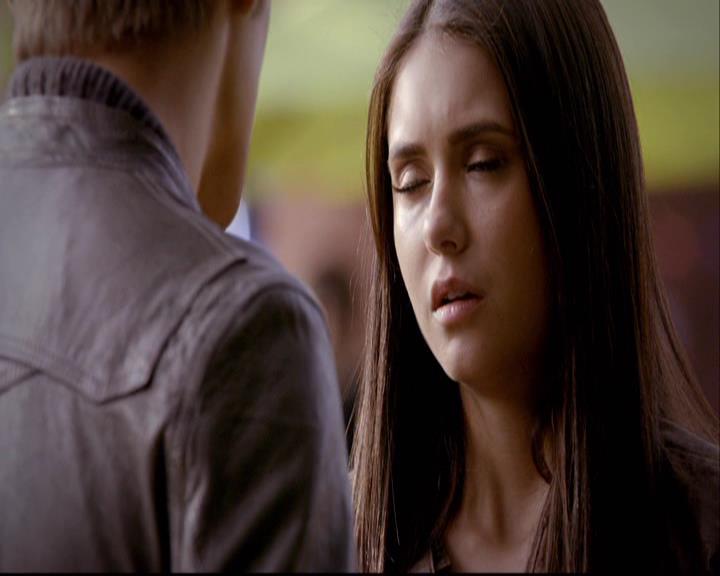 VampireDiariesWorld-dot-org_2x22AsILayDying0585.jpg