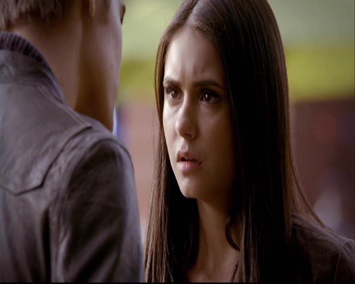 VampireDiariesWorld-dot-org_2x22AsILayDying0588.jpg