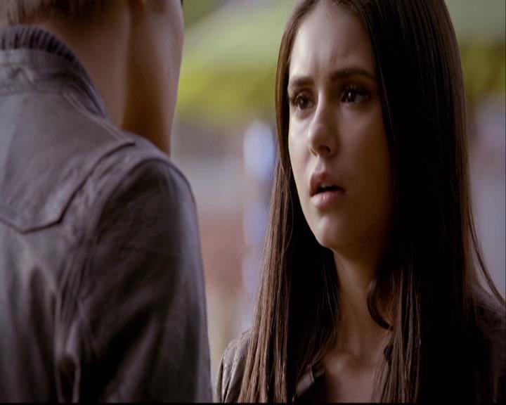 VampireDiariesWorld-dot-org_2x22AsILayDying0593.jpg