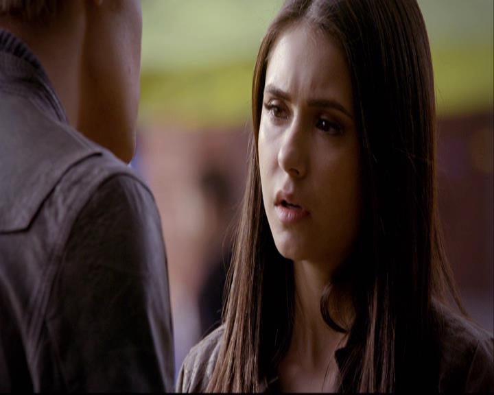 VampireDiariesWorld-dot-org_2x22AsILayDying0603.jpg