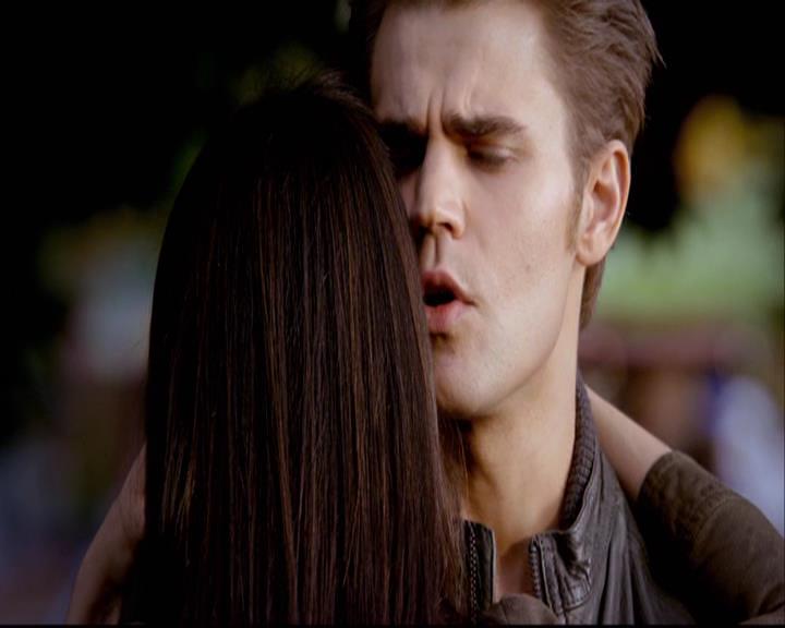 VampireDiariesWorld-dot-org_2x22AsILayDying0612.jpg