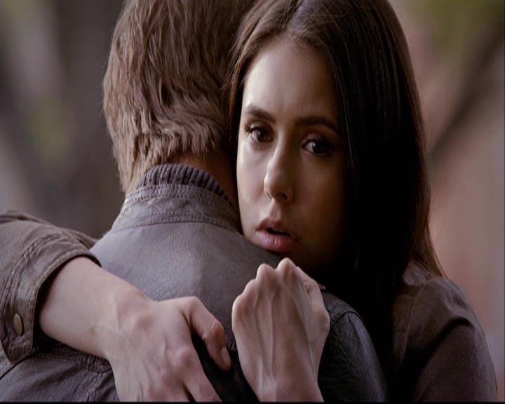 VampireDiariesWorld-dot-org_2x22AsILayDying0613.jpg