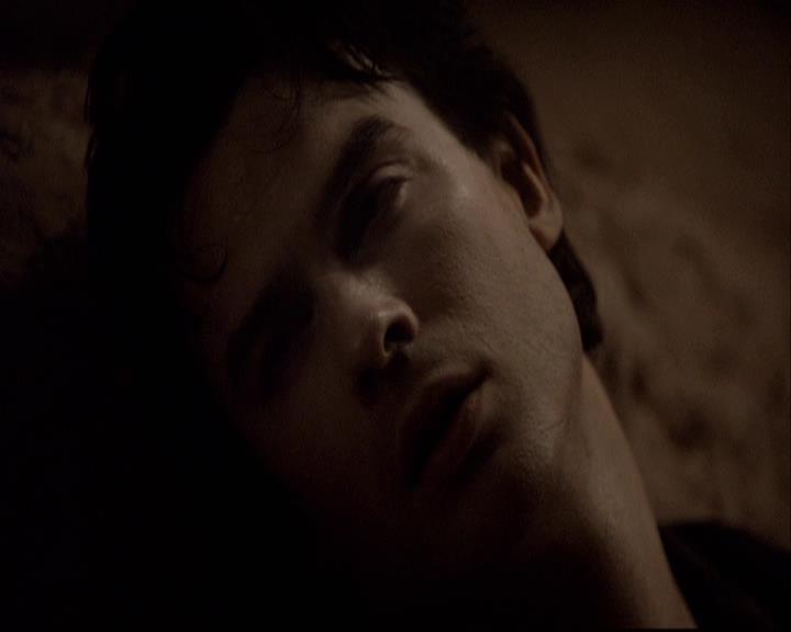 VampireDiariesWorld-dot-org_2x22AsILayDying0620.jpg