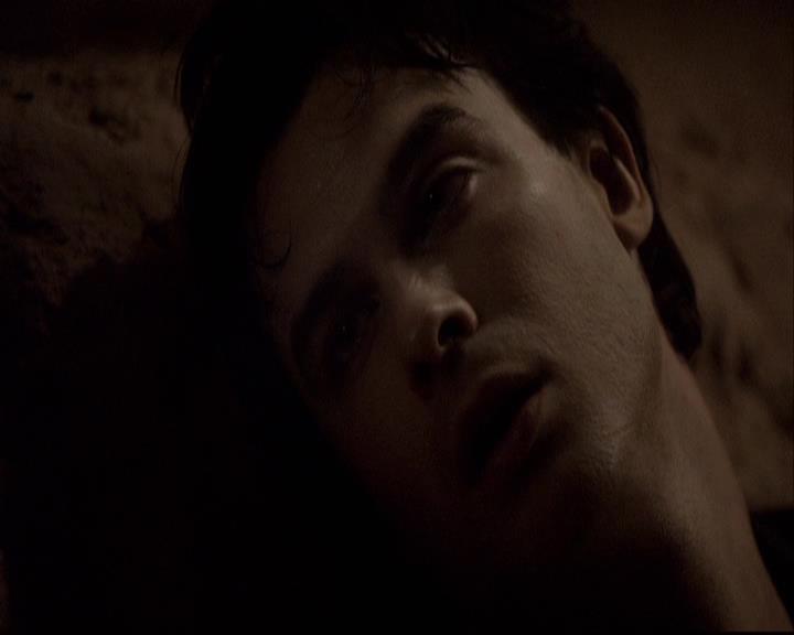 VampireDiariesWorld-dot-org_2x22AsILayDying0624.jpg