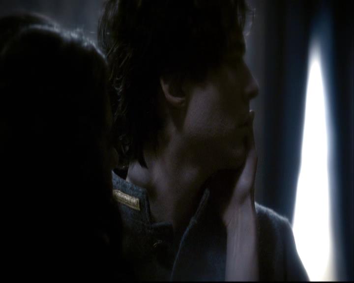 VampireDiariesWorld-dot-org_2x22AsILayDying0684.jpg