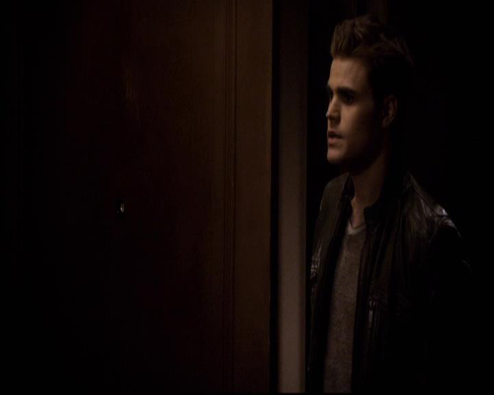 VampireDiariesWorld-dot-org_2x22AsILayDying0708.jpg