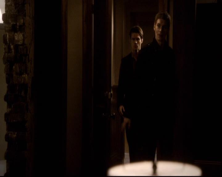 VampireDiariesWorld-dot-org_2x22AsILayDying0726.jpg